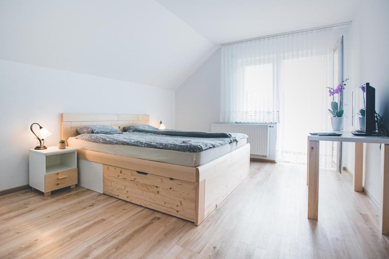 Apartma Pri Bostjanu Skofja Loka Exterior photo