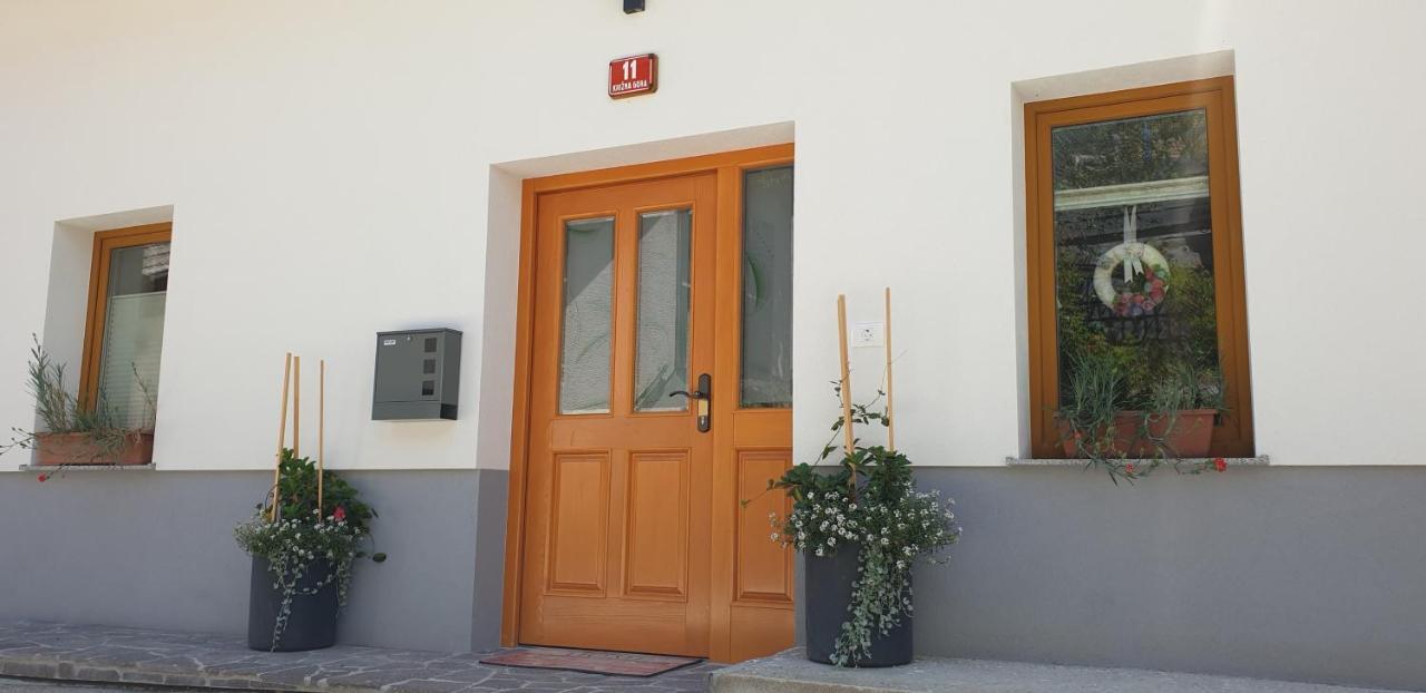 Apartma Pri Bostjanu Skofja Loka Exterior photo